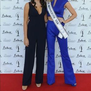 HALSTON HERITAGE Navy Blue Plunge Neckline Wide Leg Jumpsuit